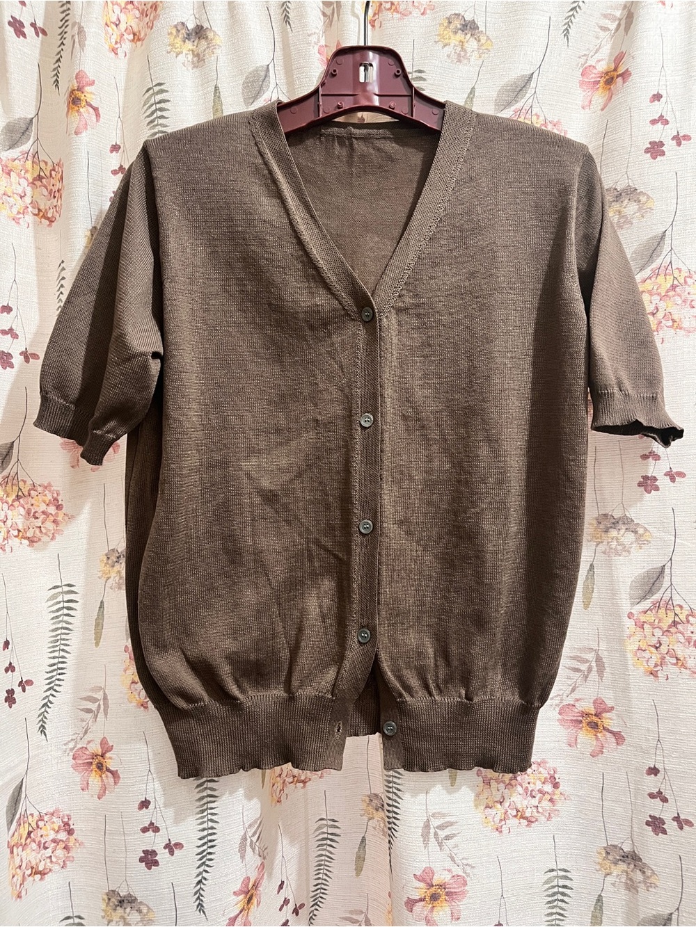 Classic Brown Short-Sleeve V-Neck Button Cardigan